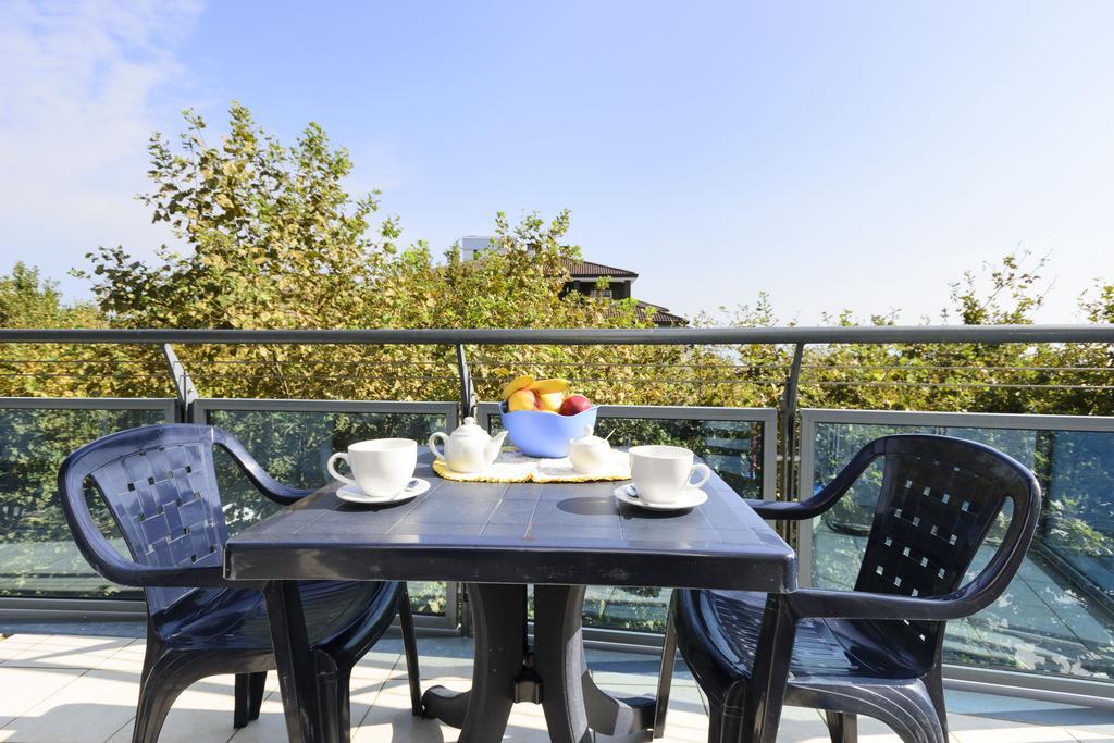 Sunbeach Apartments Lignano Sabbiadoro Bagian luar foto