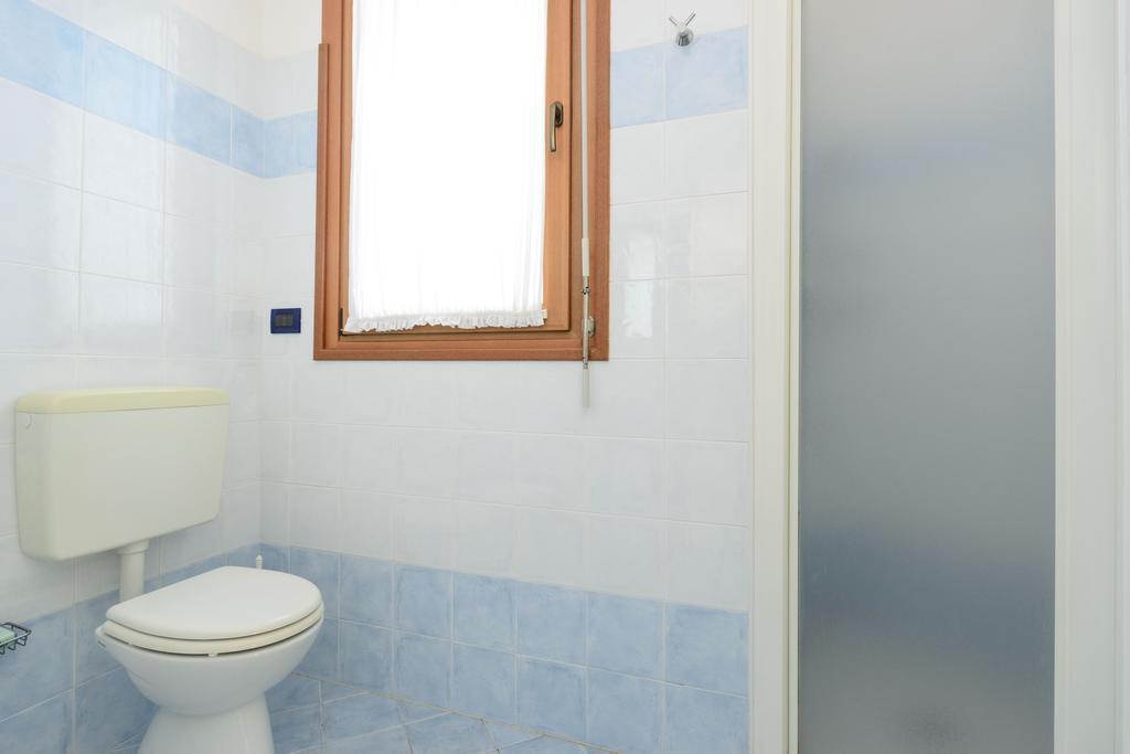Sunbeach Apartments Lignano Sabbiadoro Bagian luar foto